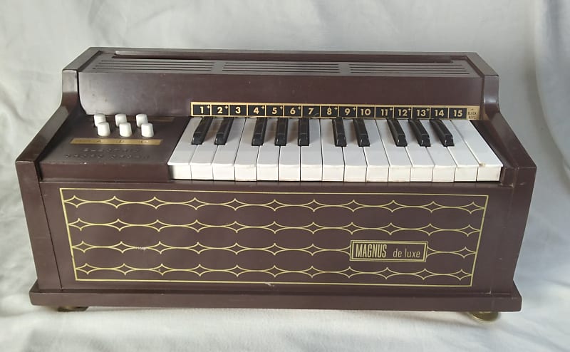 Magnus Deluxe Chord Organ Model S Vintage Reverb