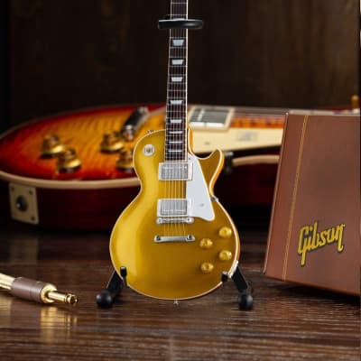 Axe Heaven Gibson Twin Pack Les Paul '57 Gold Top w/ Flying V Korina Mini Guitars image 8