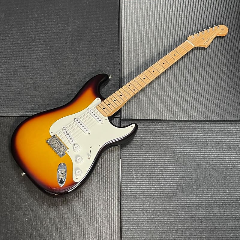 fender custom shop nos ストラトキャスター1956 Fender Custom Shop 1956 Stratocaster NOS (Fiesta Red) SN