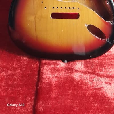 Fender Stratocaster 1963 Body sunburst factory refin image 14
