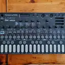 Sonicware Liven 8 Bit Warps Digital/FM/Morphing Synthesizer in Box - US Seller 2020