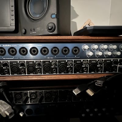 配信機器・PA機器・レコーディング機器 Behringer ULTRAGAIN PRO-8 ADA8000 Ultragain Pro-8 Digital ADA8000 Behringer - Audiofanzine