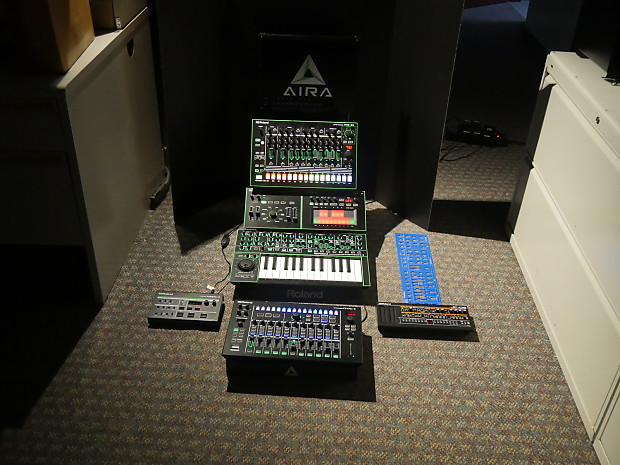 Complete Roland AIRA set (System-1, MX-1, TR-8, TB-3, VT-3 Complete Roland AIRA set (System-1, MX-1, TR-8, TB-3, VT-3
