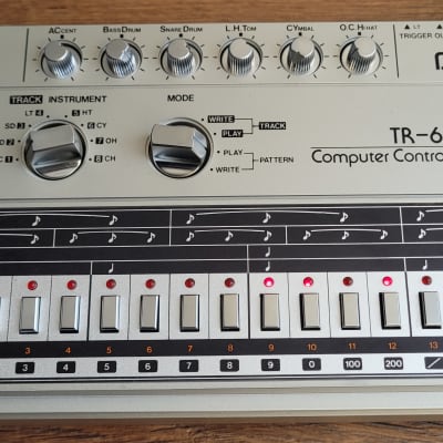 Roland TR-606 Vintage Drum Maschine