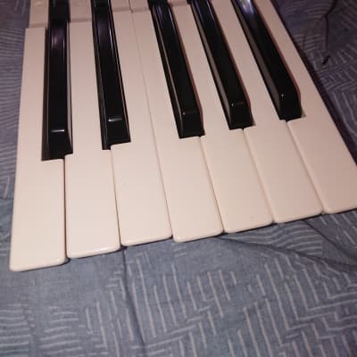 Korg 01/w fd full octave keys