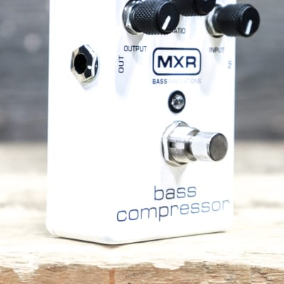 MXR M87 Bass Compressor Classic Studio Transparent Compressor Bass Effect Pedal image 3