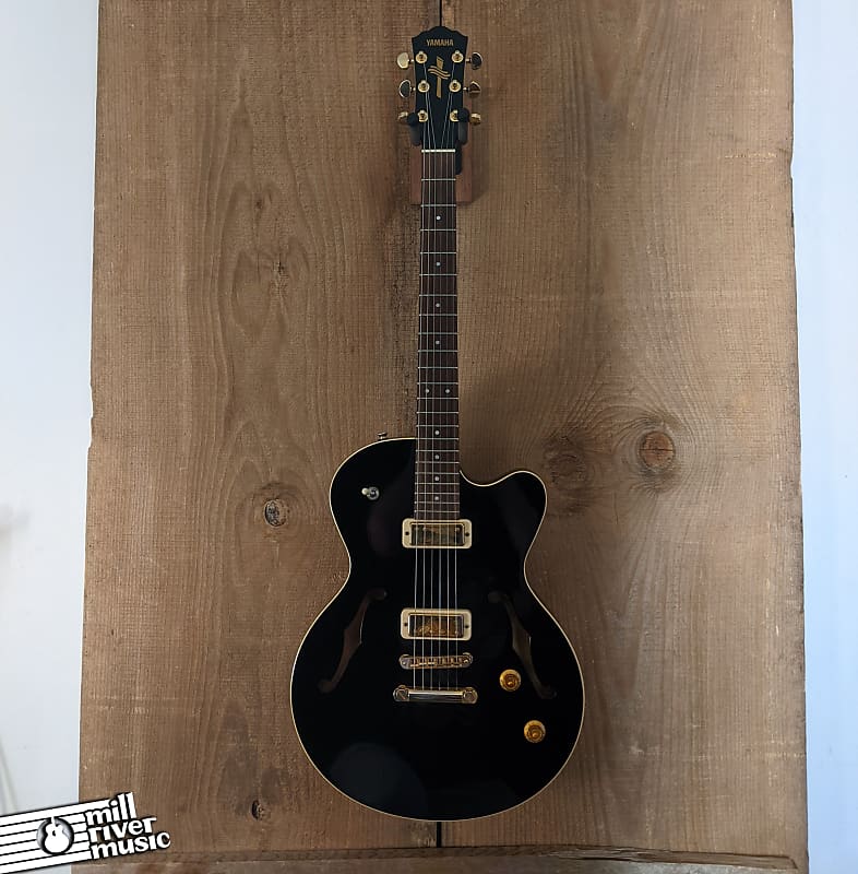 Yamaha AEX 520 Black Semi Hollow Electric Guitar Used | Reverb