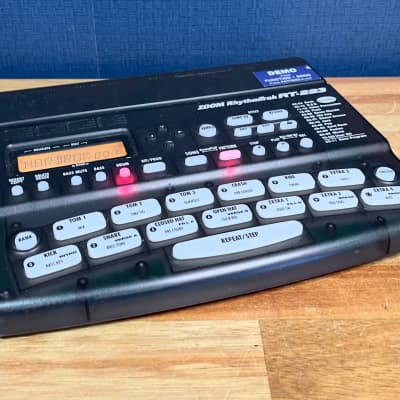 Zoom RhythmTrak RT-223 - Black image 2