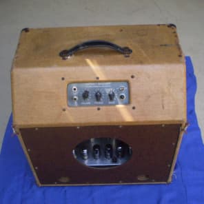Vintage 1953 AMPEG "BASSAMP" 815 tube guitar amp serviced working w/ fiber case image 4