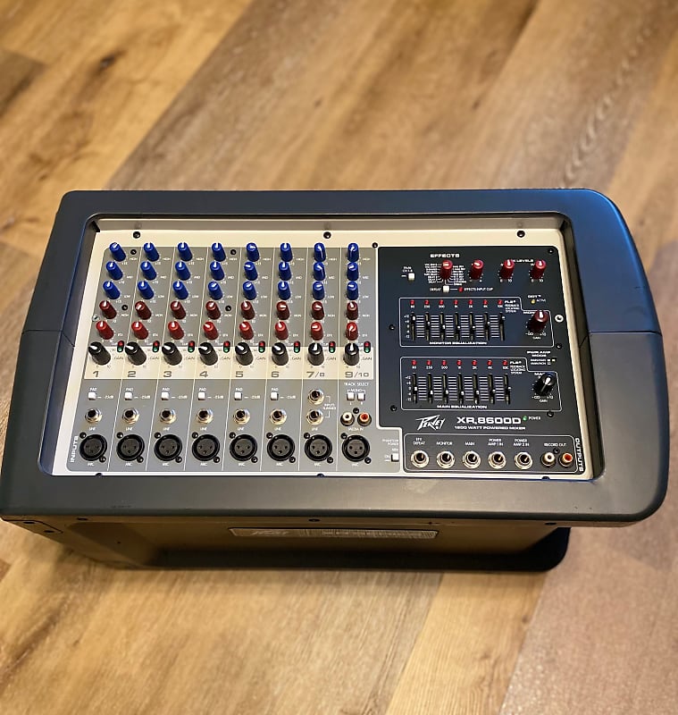 Peavey XR8600D 8Channel 600w Powered Mixer Reverb