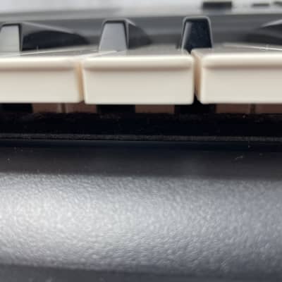 Yamaha PSR-195 Portatone 61-Key Electronic Keyboard Very Yamaha PSR-195 Portatone 61-Key Electronic Keyboard Very