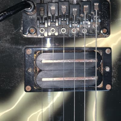 Dean Dime bolt  dimebag Darrell  electric guitar  Floyd rose  lighting bolts dime bolt image 5