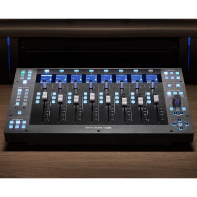Solid State Logic UF8 Advanced DAW Controller(New) image 3