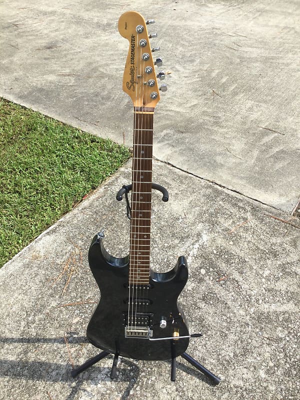 Fender Squier Stagemaster Black Guitar HSS Metallic Black