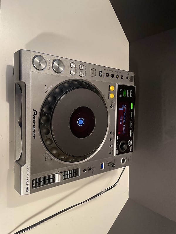 Pioneer CDJ 850 2010s - Silver