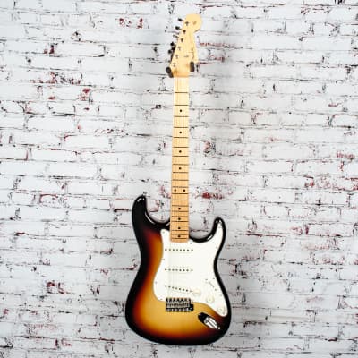 Fender - 2019 Vintage Custom '62 - Stratocaster® Electric Guitar - Maple Neck - 3-Color Sunburst - x5035 image 2