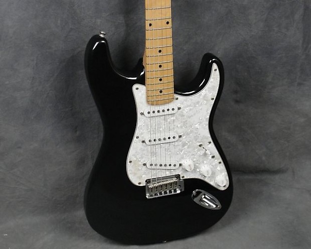 Fender Squier 20th Anniversary Stratocaster Strat, Black