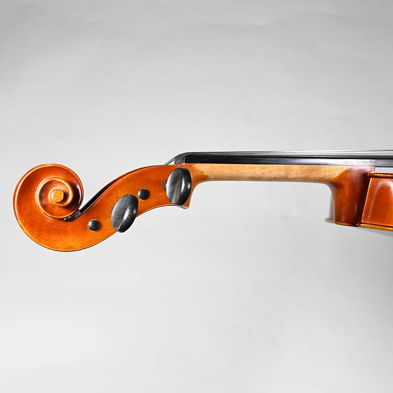 Suzuki Violin No. 300 (Intermediate), Nagoya, Japan, 3/4