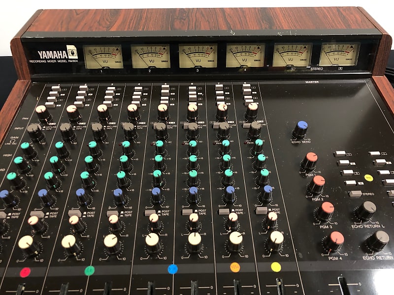 Yamaha MG8/2FX 8 Channel Passive Mixer - Evolution Music