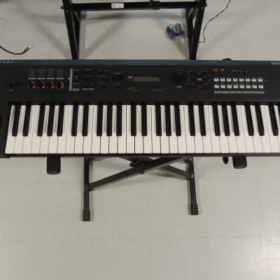 Yamaha MX61 Digital Synthesizer [Three Wave Music]
