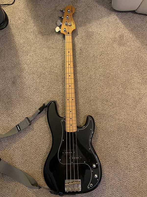 Squier Matt Freeman Signature Precision Bass Reverb