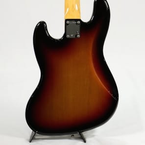 Fender USA American Vintage 62 Jazz Bass 3 knob 3TS image 3