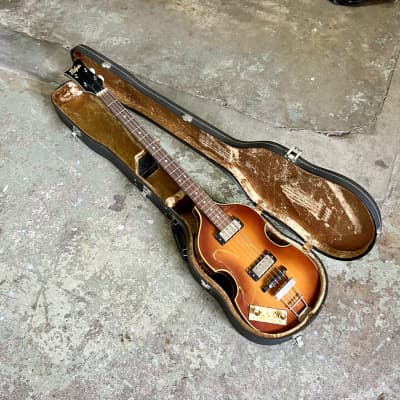 Hofner 500/1 Vintage '63 Violin Bass Left Handed with Case. Made 