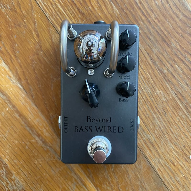 Beyond Bass Wired Tube Preamp 12AU7 and EQ - Original Beyond Bass Wired Tube Preamp 12AU7 and EQ - Original