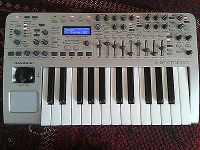 Novation X-Station 25-Key 8-Voice Synthesizer with USB