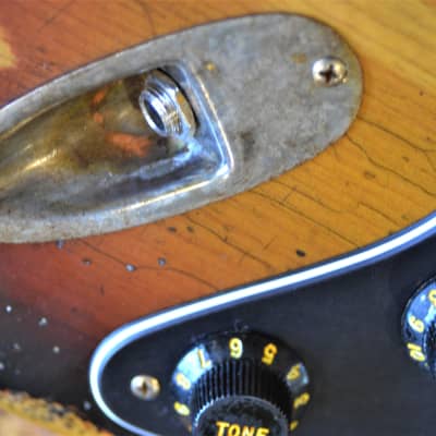 American Fender Stratocaster Sunburst Relic Noiseless Pickups image 12