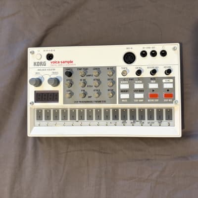 Korg Volca Sample Digital Sample Sequencer 2010s - White