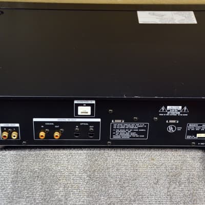Vintage Sony DTC-59ES DAT Digital Audio Tape Deck Recorder Vintage Sony DTC-59ES DAT Digital Audio Tape Deck Recorder