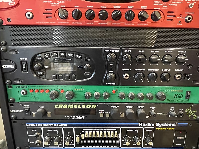 Line 6 Bass POD Pro Rackmount MultiEffect and Amp Modeler Reverb