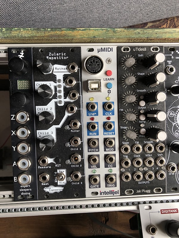 Noise Engineering Zularic Repetitor