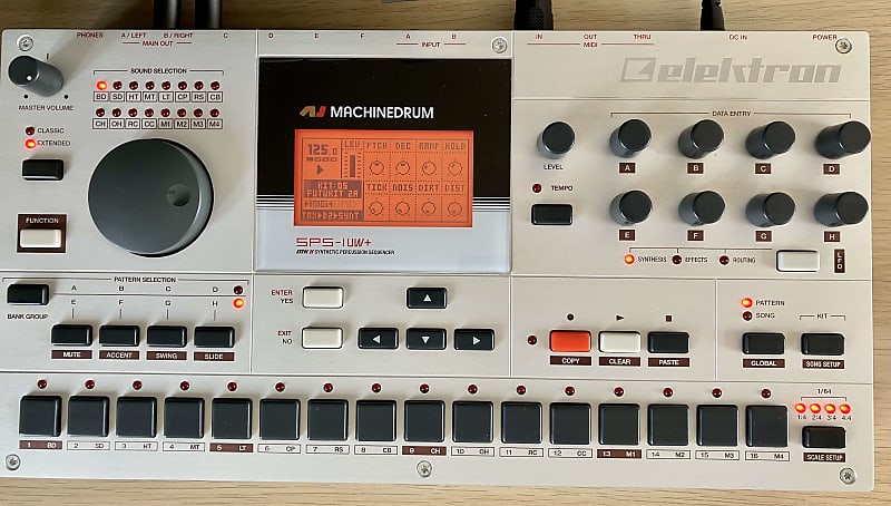 Elektron Machinedrum SPS-1UW+ MKII, TM-1 + Mega Command | Reverb