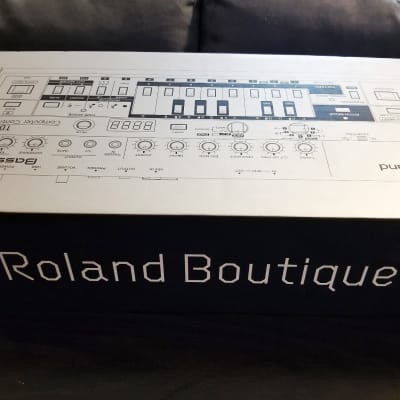 Roland TB-03 Bass Line Synthesizer image 2