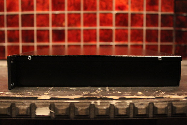 ENGL TUBE PREAMP E530 1Uラックマウント