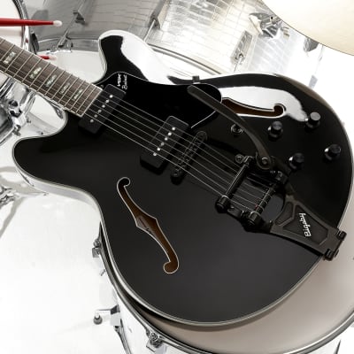 Vox Bobcat V90 Guitar with Bigsby  Jet Black for sale