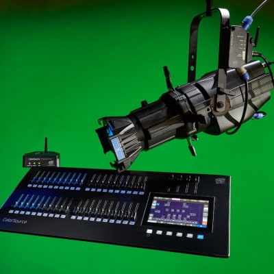 ETC CS40 DMX Control Console for 80 Fixtures with 40 Faders, Multi-Touch Display image 4