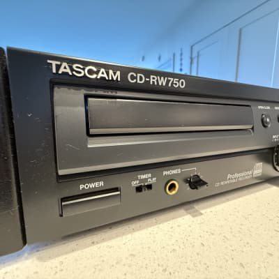 TASCAM CD-RW750 - Gearspace