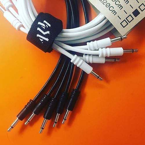 ALM-PC001x15 Pack of 5 x 15cm 3.5mm patch cables - BLACK image 1