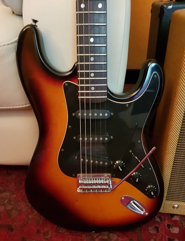 Epiphone by Gibson S310 Stratocaster Vintage 3T Sunburst