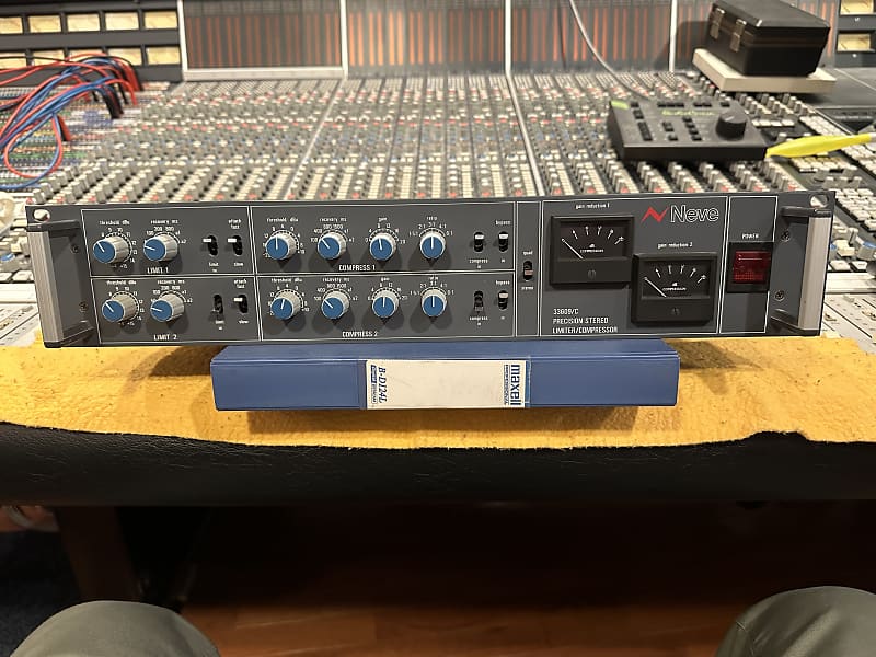 Neve 33609 C Stereo Compressor / Limiter