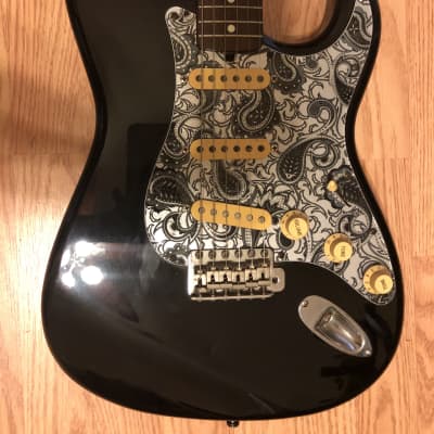 Japanese Fender Stratocaster  1986 Black image 2