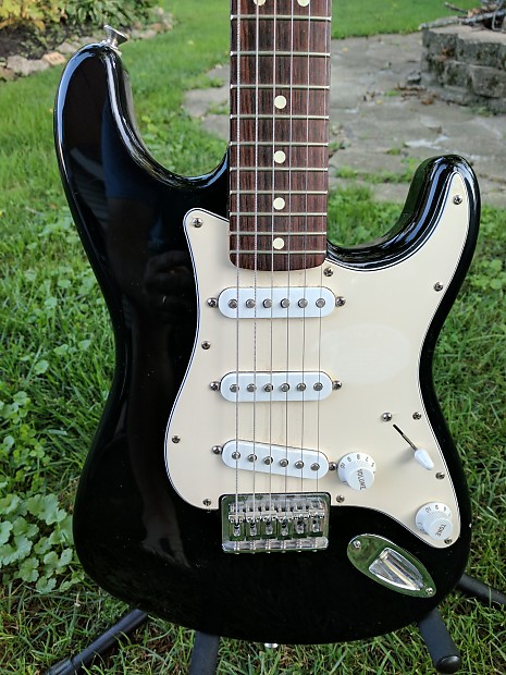 2003 fender stratocaster on sale mim