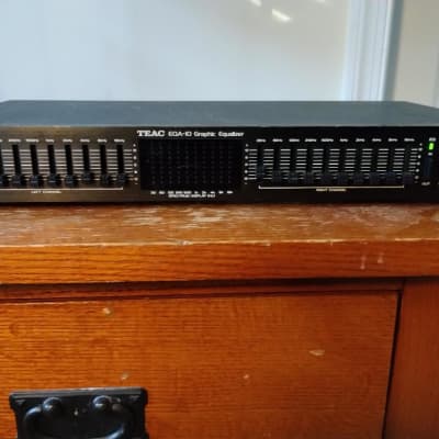 Yamaha good Natural Sound Graphic Equalizer GE-30 10 1-Octave Bands Per Channel