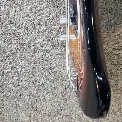 Squier Classic Vibe '60s Precision Bass, Left-Handed, 3-Color Sunburst image 5