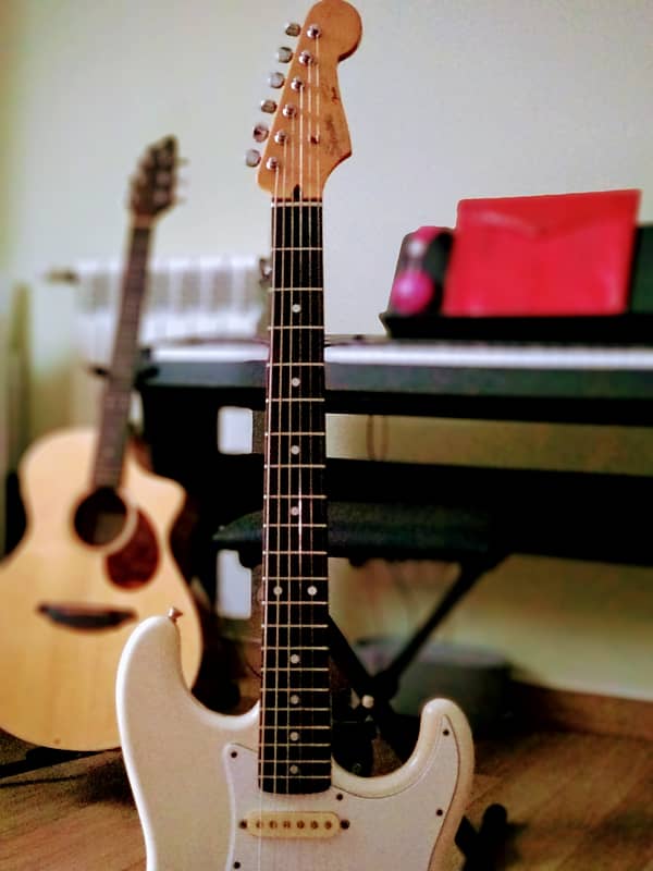 ＳＱＵＩＥＲ ｂｙ ＦＥＮＤＥＲ ＳＴＲＡＴＯＣＡＳＴＥＲ 富士弦 Squier Fujigen Japan Stratocaster N Series 1993 | Reverb