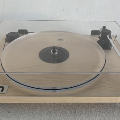 U-Turn Orbit Special Maple base belt drive manual turntable with