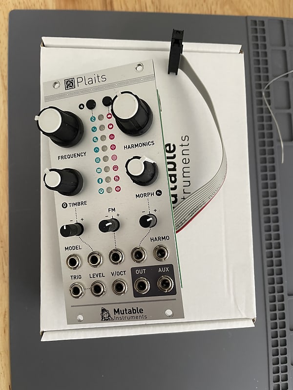 Mutable Instruments Plaits